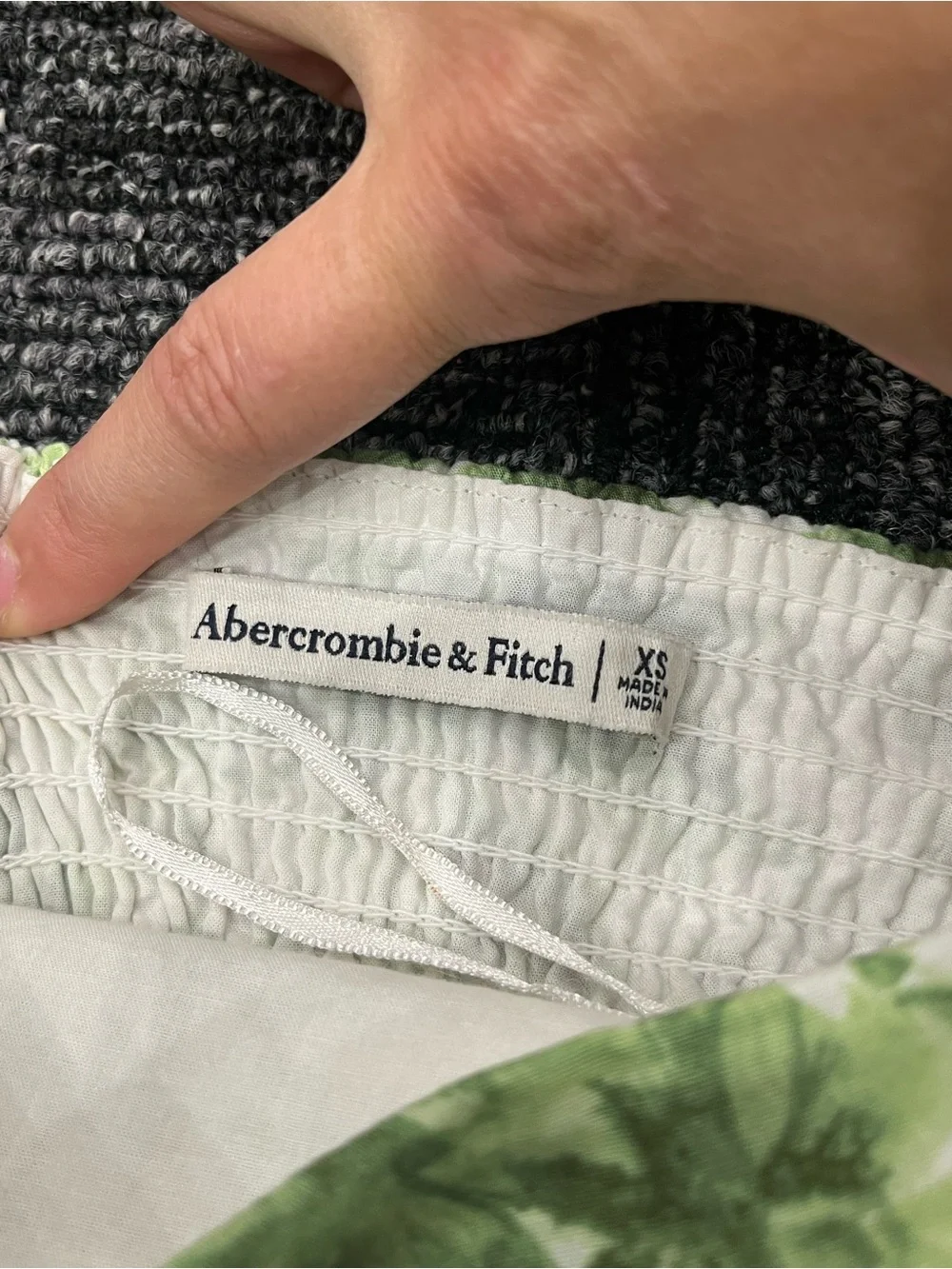 Abercrombie & Fitch | Puff Sleeve Green Floral Poplin Squareneck Top XS